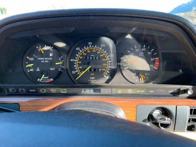 1987 Mercedes-Benz 400-Series - photo 3