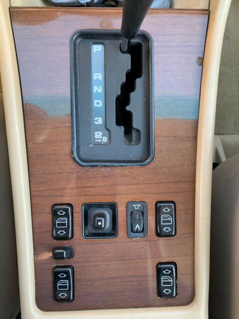 1987 Mercedes-Benz 400-Series - photo 8