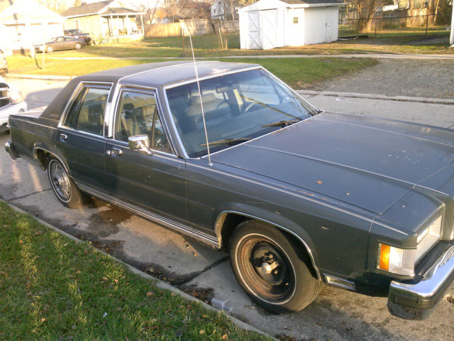 1987 Mercury Grand Marquis LS Sedan 4-Door - photo 3