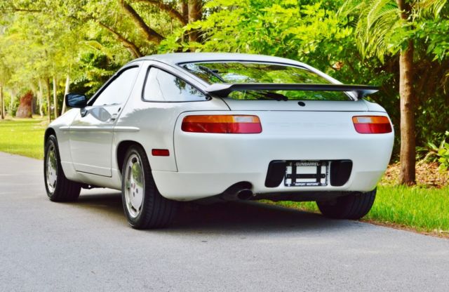 1987 Porsche 928 - photo 4