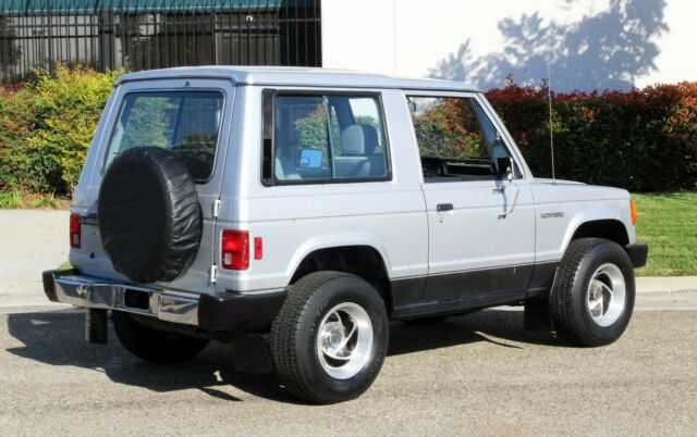 1987 Mitsubishi Montero Sport 4x4, 100% Rust Free (310) 259-5383 - photo 11