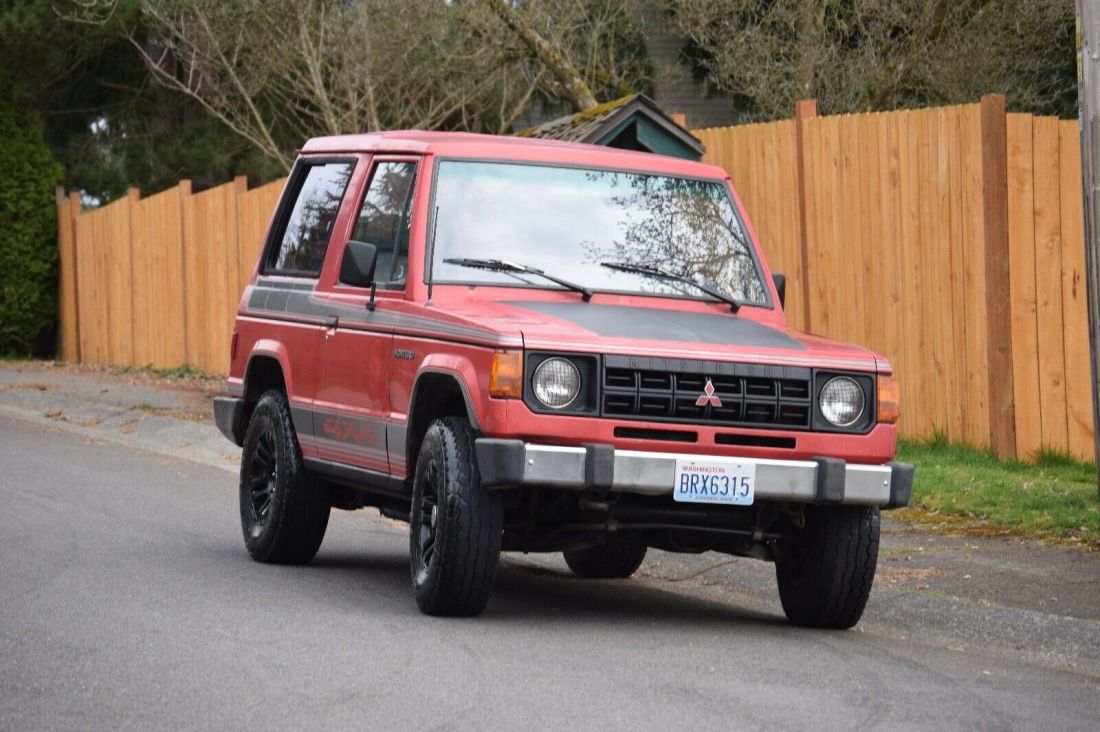 1987 Mitsubishi Montero 4x4 3 Door 1987 Mitsubishi Montero