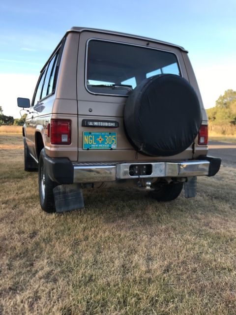 1987 Mitsubishi Montero Sport Sport Utility 2-Door - photo 5