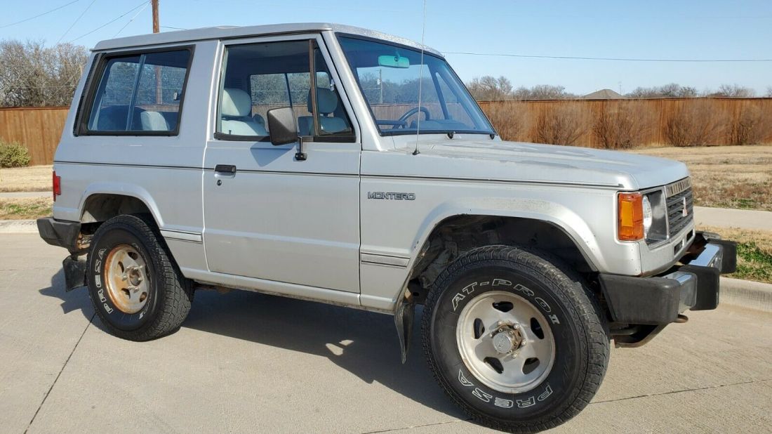 1987 Mitsubishi Montero - photo 2