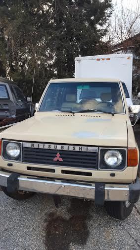 1987 Mitsubishi Montero - photo 2