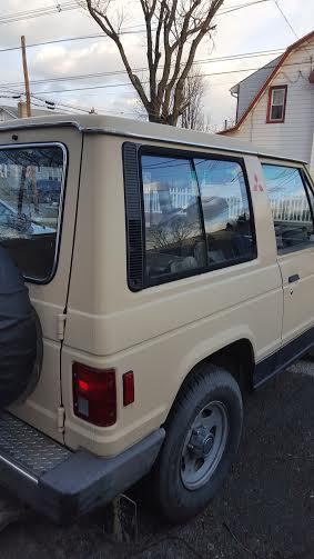 1987 Mitsubishi Montero - photo 4