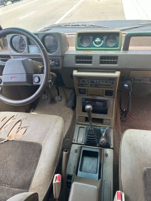 1987 Mitsubishi Montero - photo 10