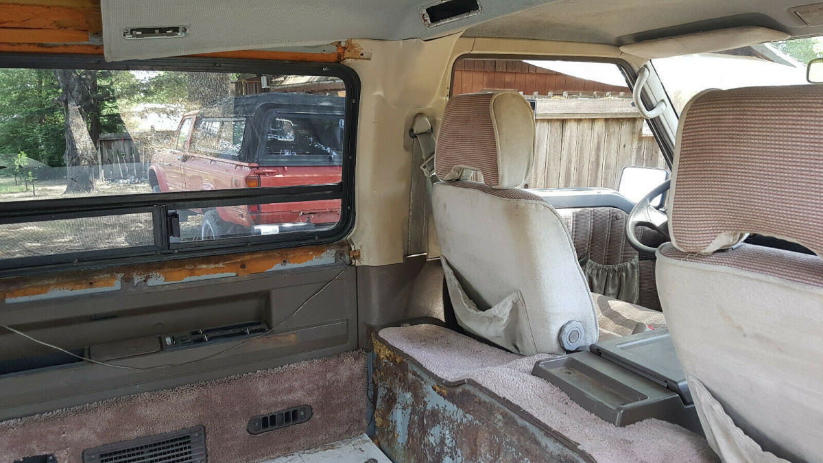 1987 Mitsubishi Other VAN - photo 12