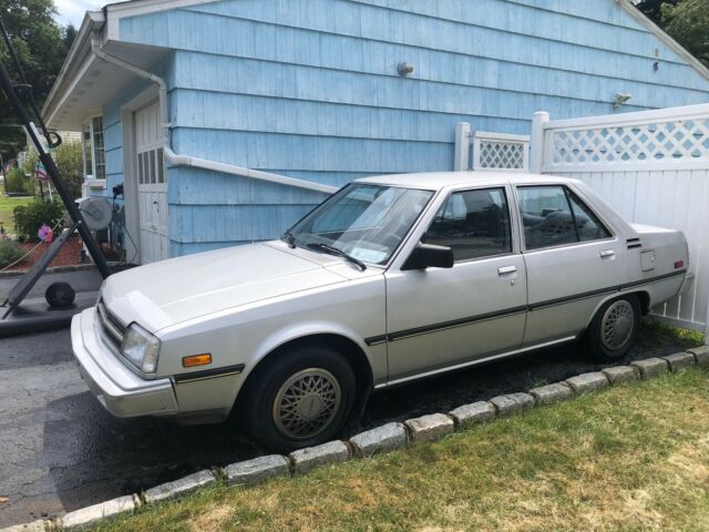 1987 Mitsubishi Tredia - photo 2