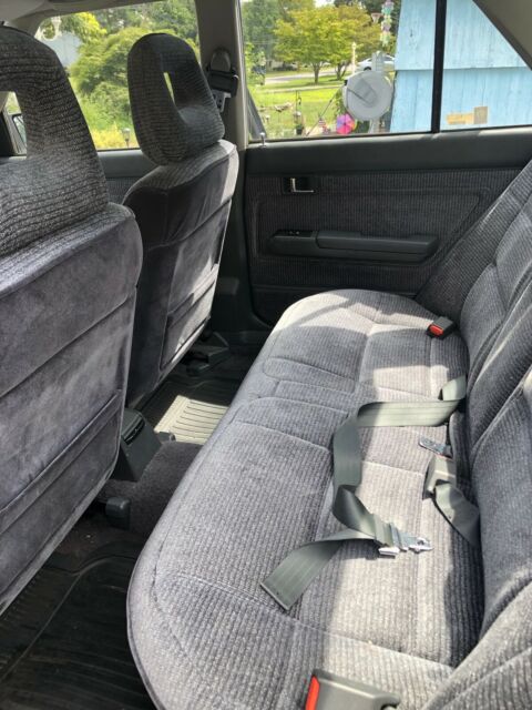 1987 Mitsubishi Tredia - photo 7