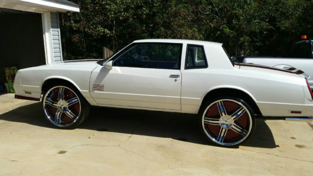 1987 Chevrolet Monte Carlo coupe 2 doors