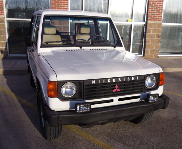1987 Mitsubishi Montero - photo 3