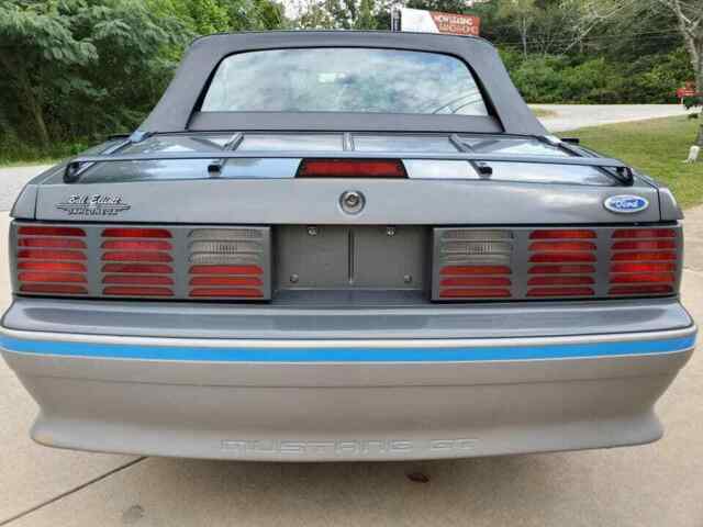 1987 Ford Mustang GT - photo 5