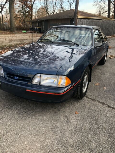1987 Mustang LX Hatchback 1987 Ford Mustang LX