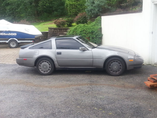 1987 Nissan 300ZX GRAY