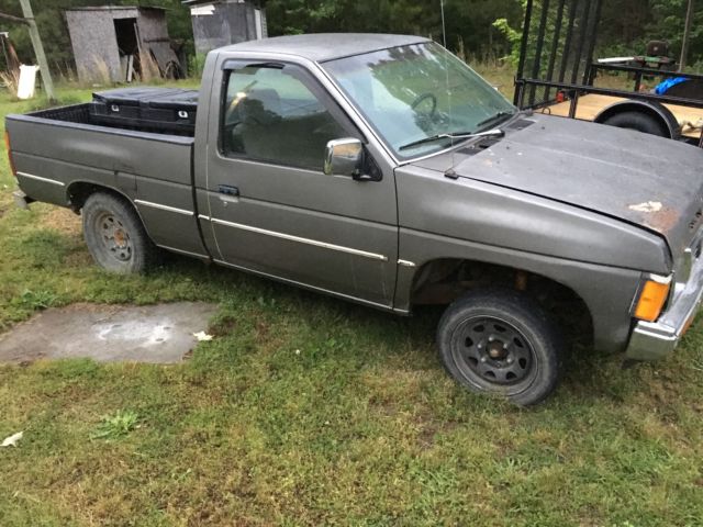 1987 Nissan D21 Base Standard Cab Pickup 2-Door 2.4L No Reserve! 1987 Nissan D21 Base Standard Cab Pickup 2-Door