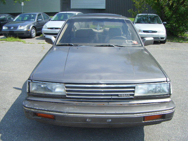1987 Nissan Maxima SE - photo 2
