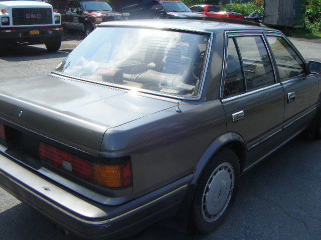 1987 Nissan Maxima SE - photo 4