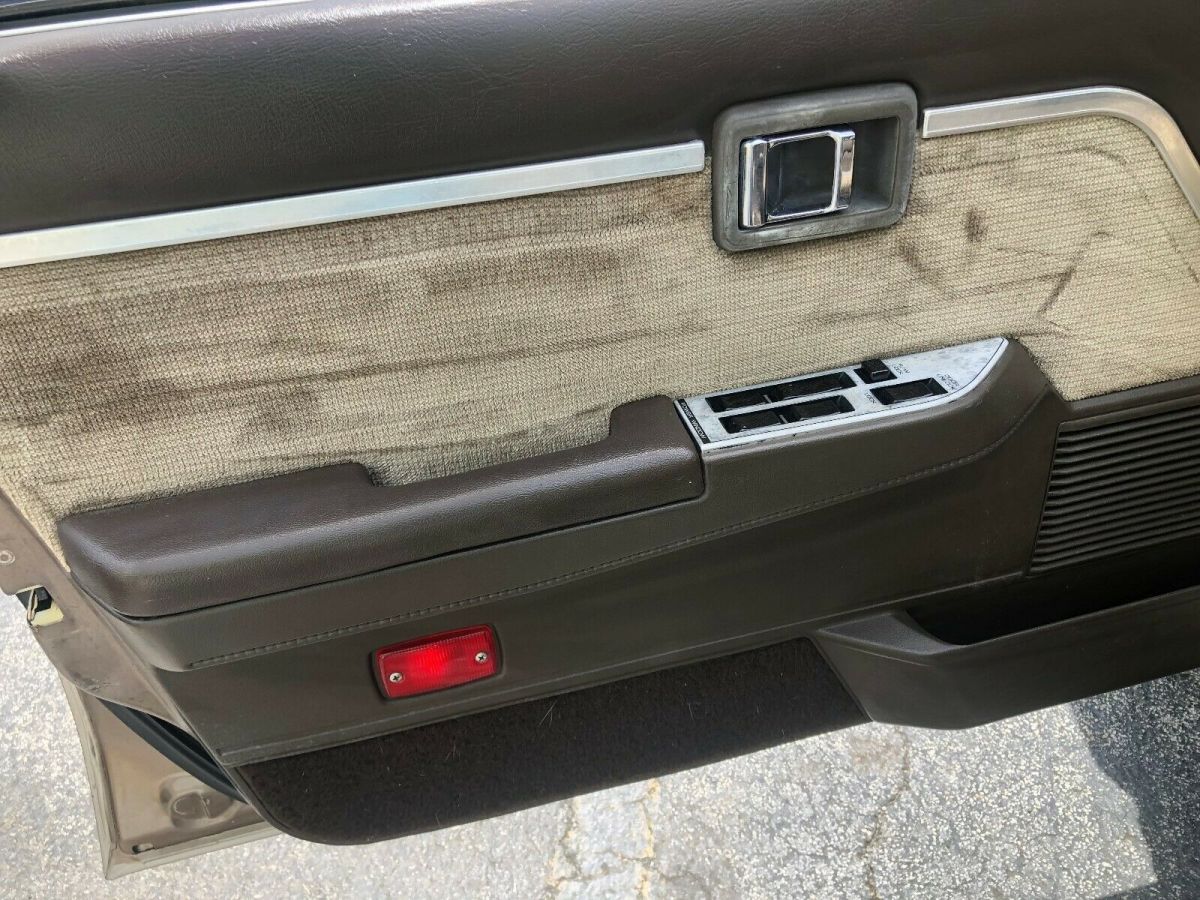 1987 Nissan Maxima glx - photo 11