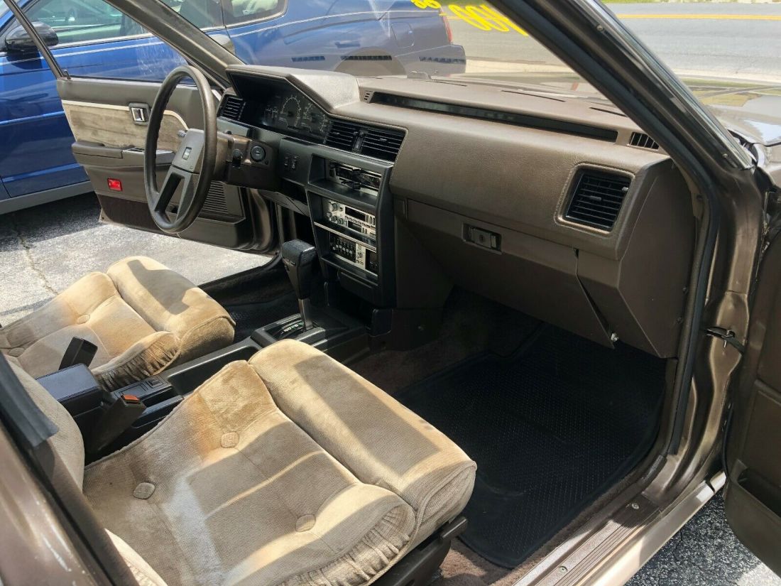1987 Nissan Maxima glx - photo 7