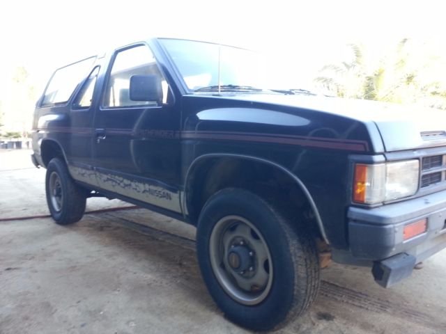 1987 Nissan Pathfinder - photo 2