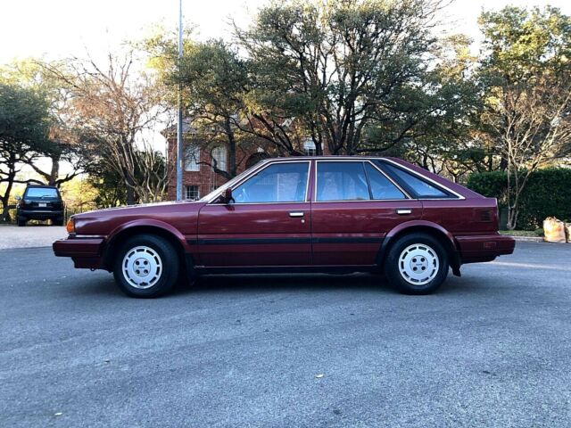1987 Nissan Stanza XE - photo 2