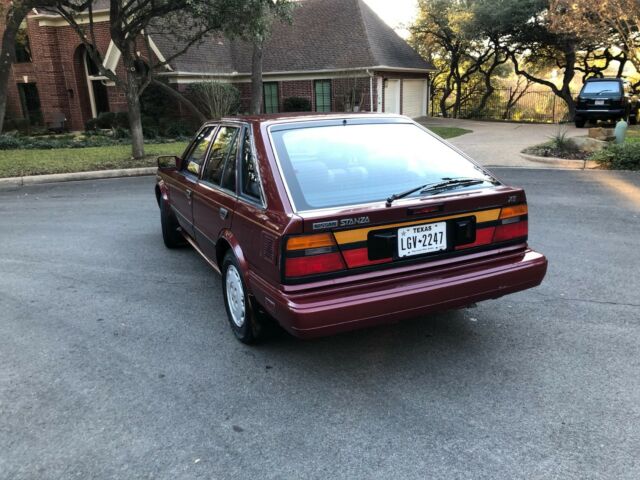 1987 Nissan Stanza XE - photo 4
