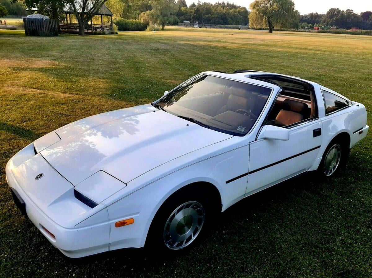 1987 NISSAN Z31 300ZX V-6 T-TOPS 5-SPD 2 SEATER SPORTS CAR LEATHER (RUST FREE) 1987 Nissan 300ZX 2 seater sports car W/Leather Manual Shift (CLEAN)