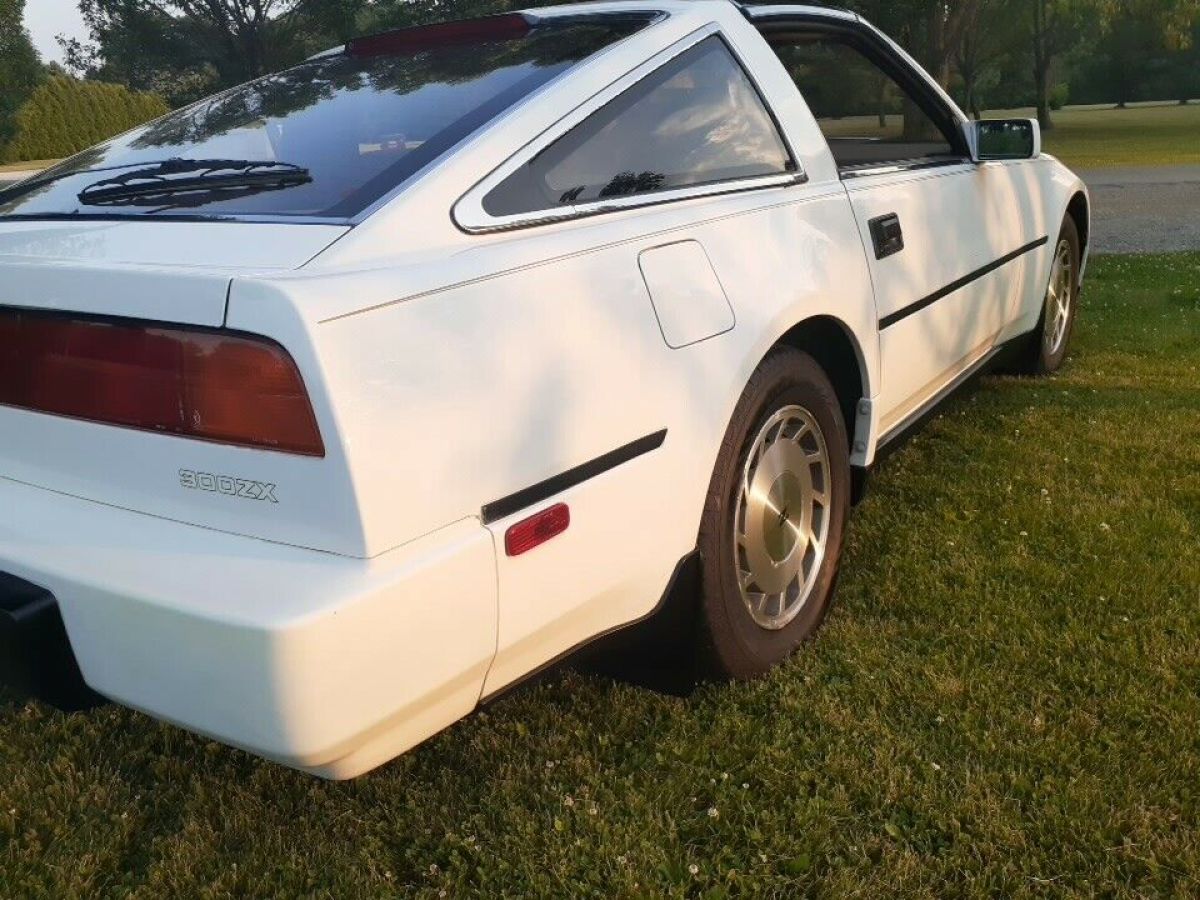 1987 Nissan 300ZX 2 seater sports car W/Leather Manual Shift (CLEAN) - photo 5