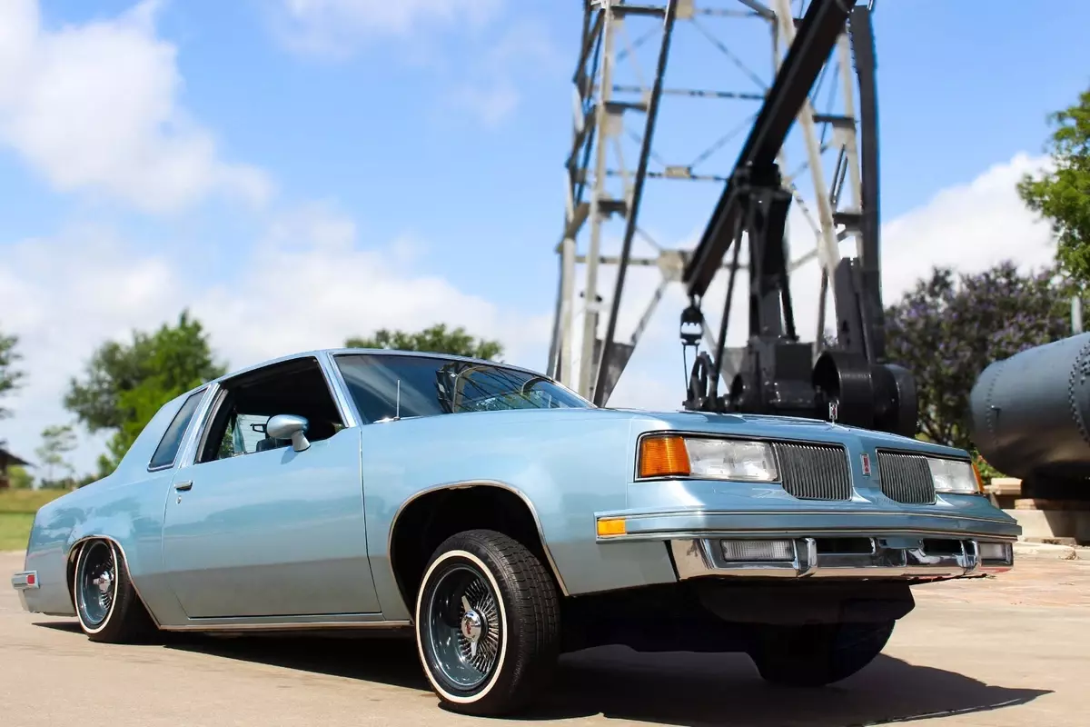 1987 Olds Cutlass Custom Vehicle 1987 Oldsmobile Cutlass