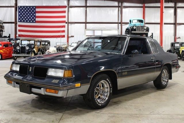 1987 Oldsmobile 442 --