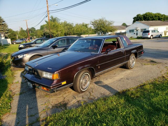 1987 oldsmobile classic supreme brougham coupe 4 speed automatic 1987 Oldsmobile Cutlass Chrome