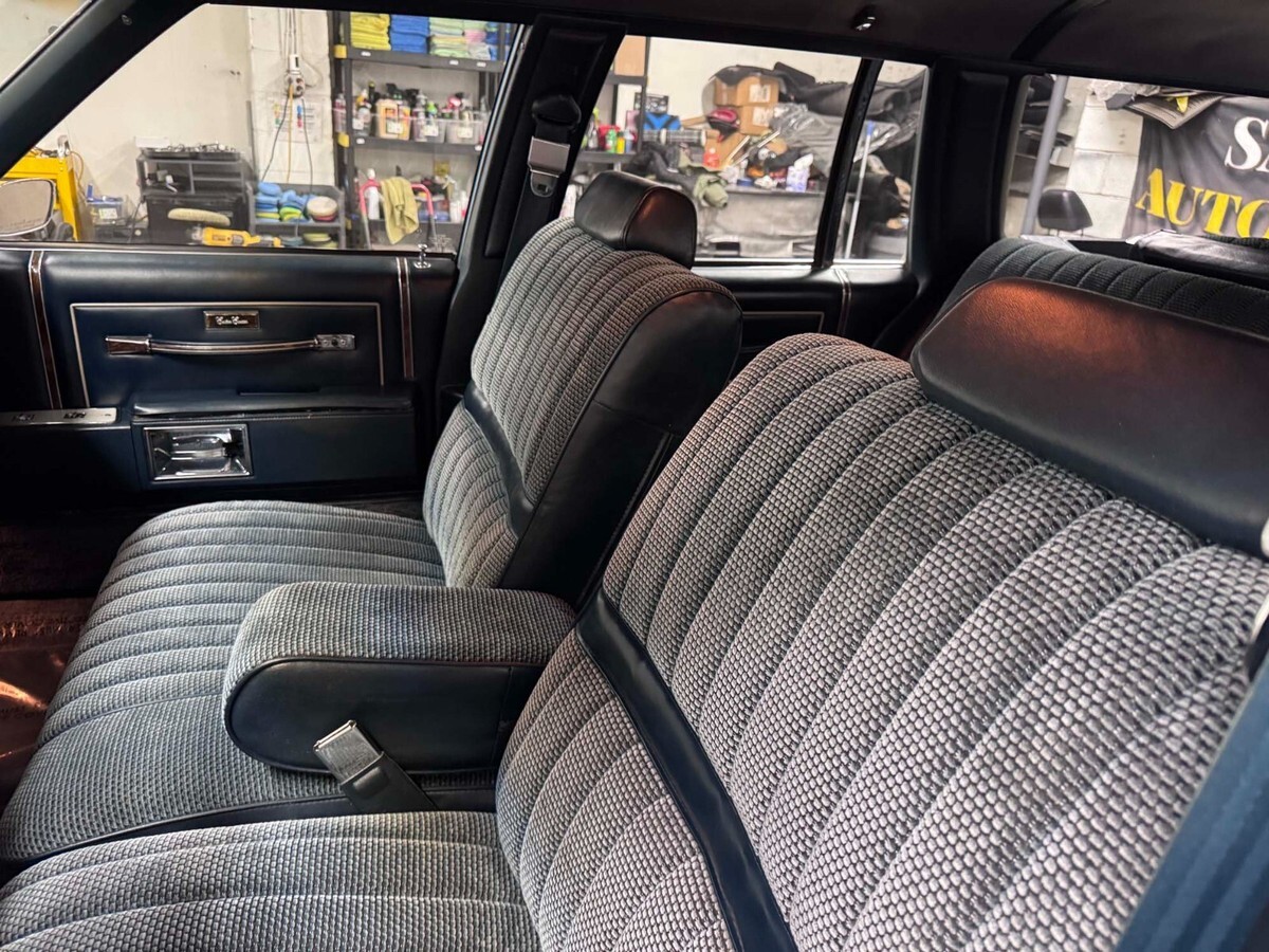 1987 Oldsmobile Custom Cruiser - photo 5