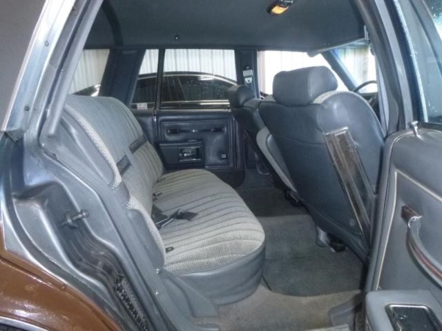 1987 Oldsmobile Custom Cruiser -- - photo 11
