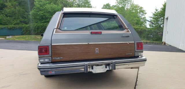 1987 Oldsmobile Custom Cruiser Station Wagon - photo 5