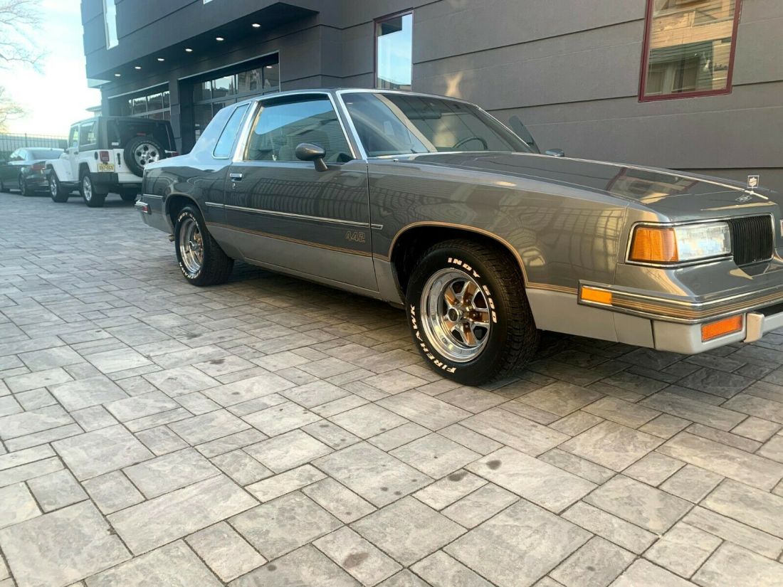 1987 Oldsmobile Cutlass 442 - photo 2