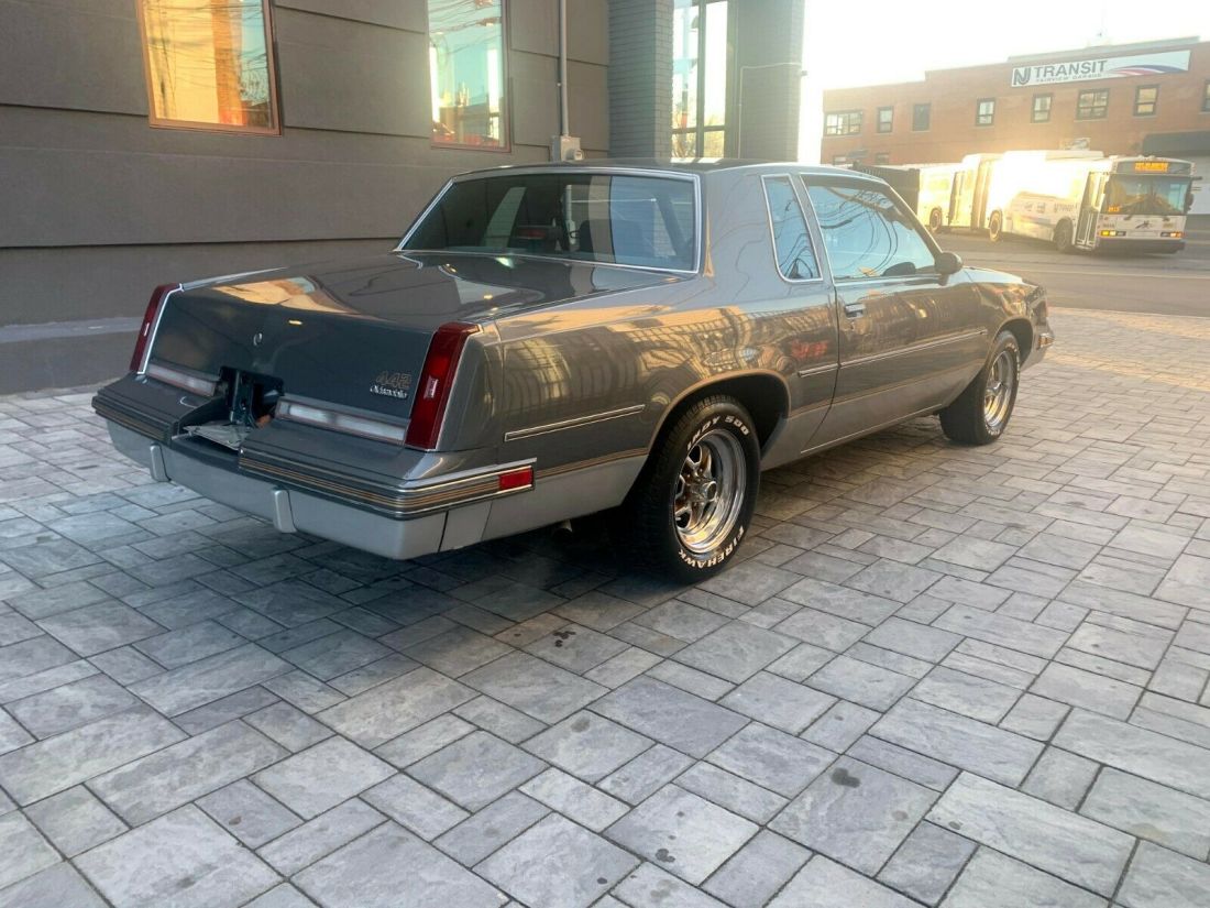 1987 Oldsmobile Cutlass 442 - photo 4