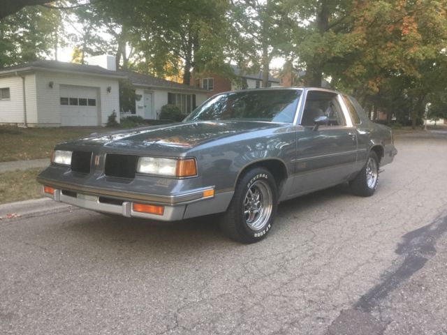1987 Oldsmobile Cutlass 442 - photo 2