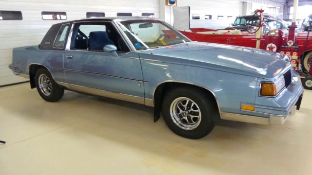1987 Oldsmobile Cutlass -- - photo 2