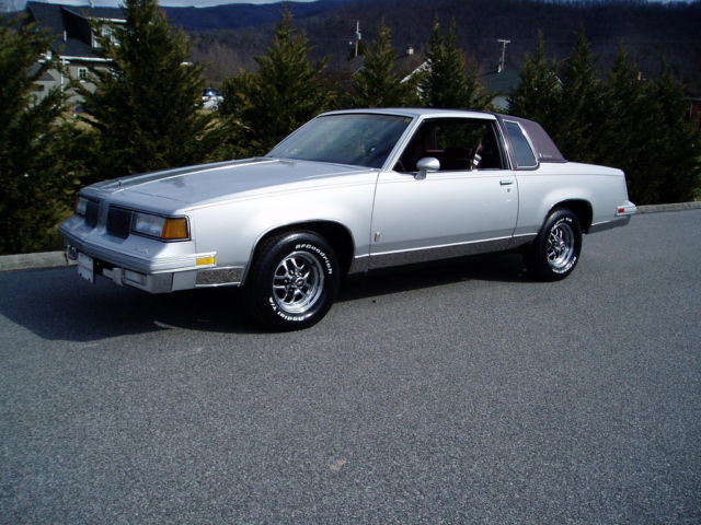 1987 Oldsmobile Cutlass Supreme - photo 8