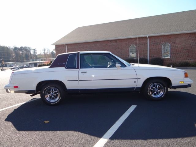 1987 Oldsmobile Cutlass Brougham - photo 9