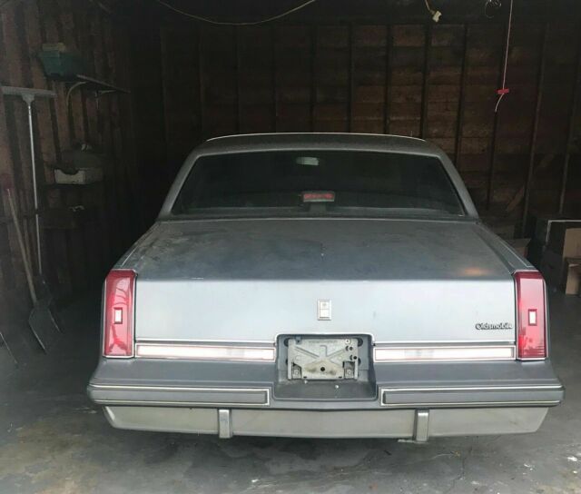 1987 Oldsmobile Cutlass Supreme Car 1987 Oldsmobile Cutlass Supreme Car