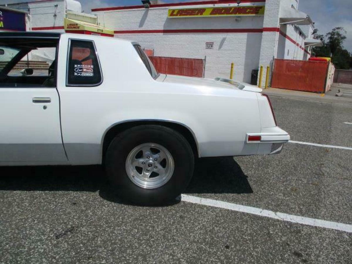 1987 Oldsmobile Cutlass Salon - photo 2
