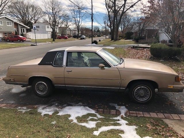 1987 Oldsmobile Cutlass Supreme - photo 3