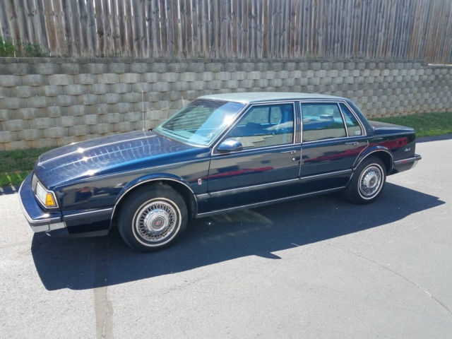 1987 Oldsmobile Eighty-Eight Royal Brougham