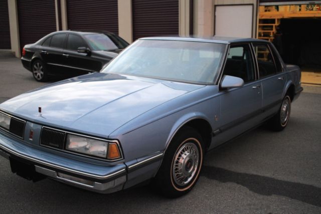1987 Oldsmobile Eighty-Eight Royal - photo 2