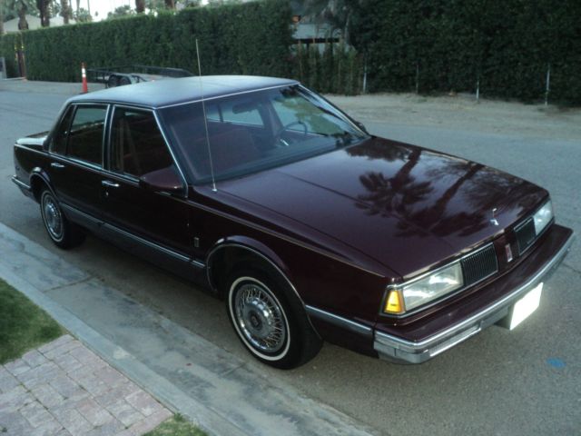1987 Oldsmobile Eighty-Eight Deluxe - photo 3