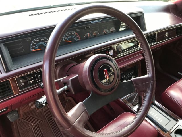 1987 Oldsmobile Ninety-Eight Touring Sedan - photo 10