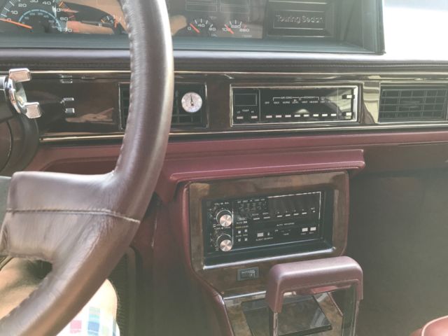 1987 Oldsmobile Ninety-Eight Touring Sedan - photo 12