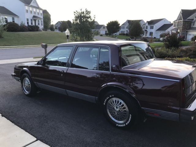 1987 Oldsmobile Ninety-Eight Touring Sedan - photo 3